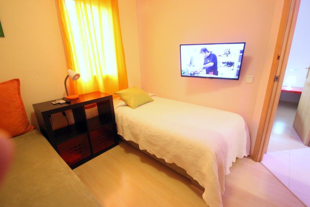Stopbarcelona Universidad Apartments Chambre photo