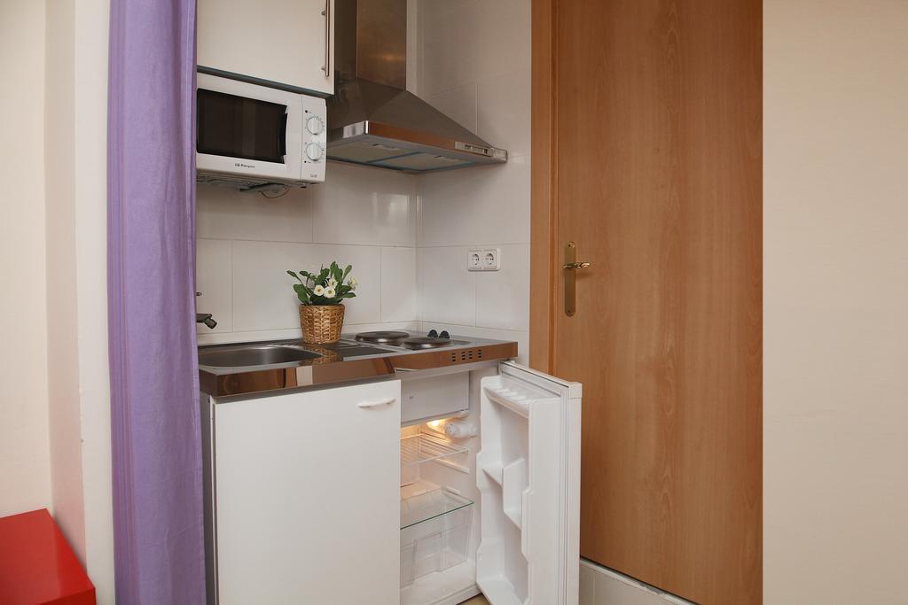 Stopbarcelona Universidad Apartments Extérieur photo