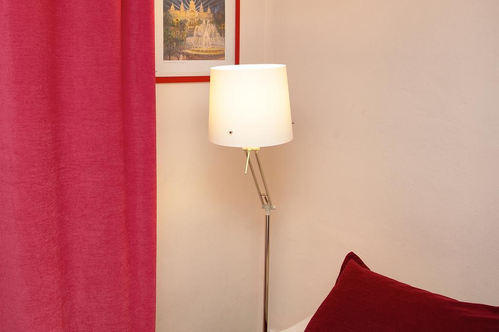 Stopbarcelona Universidad Apartments Extérieur photo