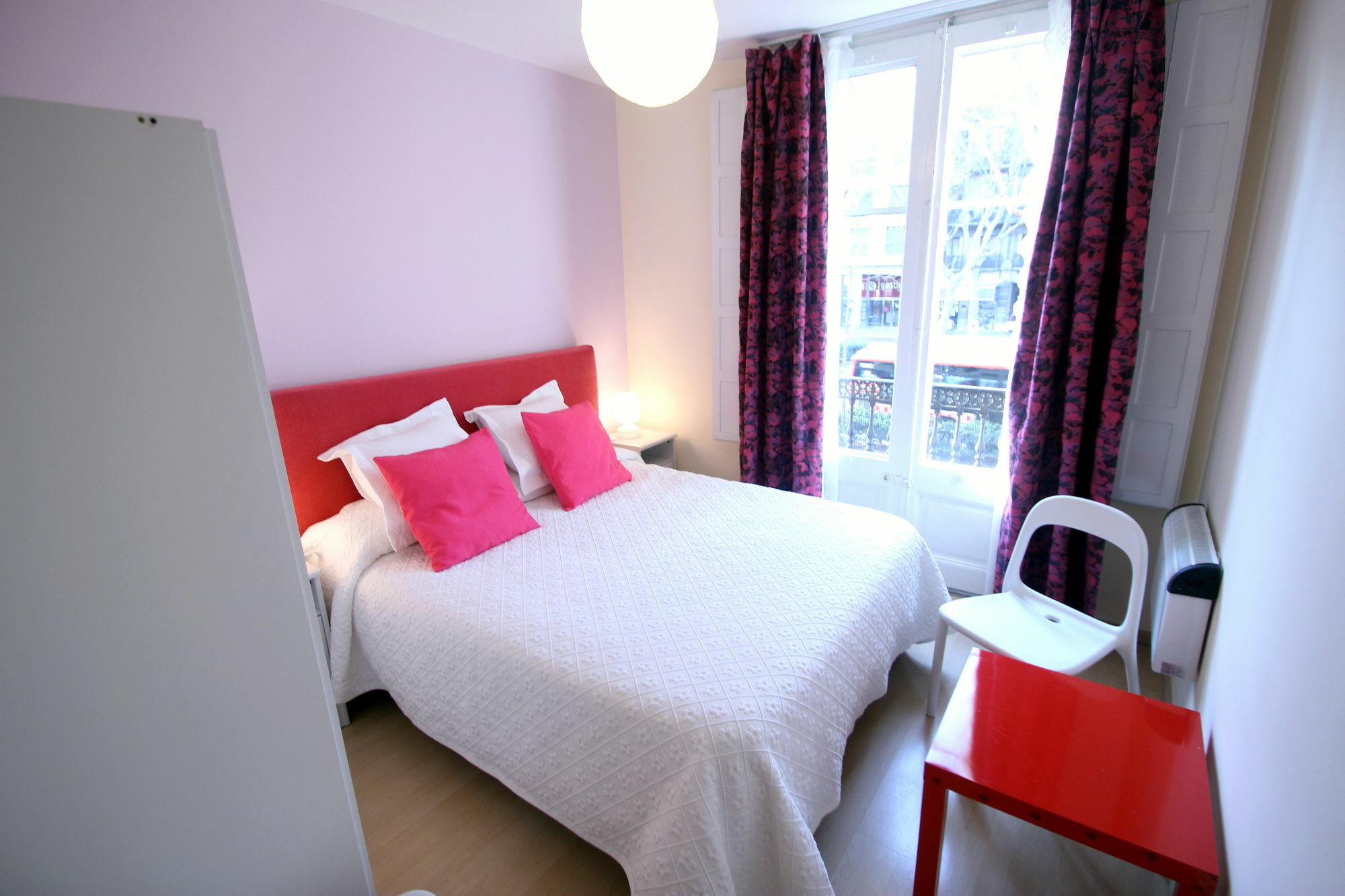 Stopbarcelona Universidad Apartments Extérieur photo